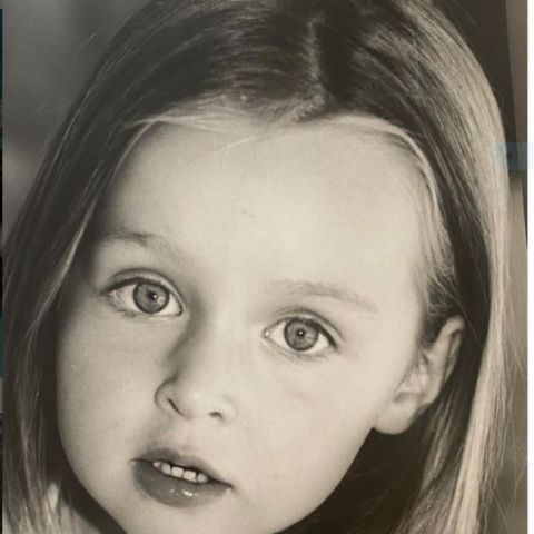 Emma Smet during her childhood