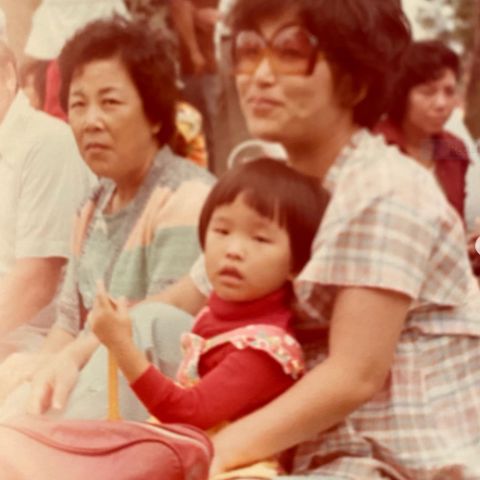 Seonna Hong with her mother