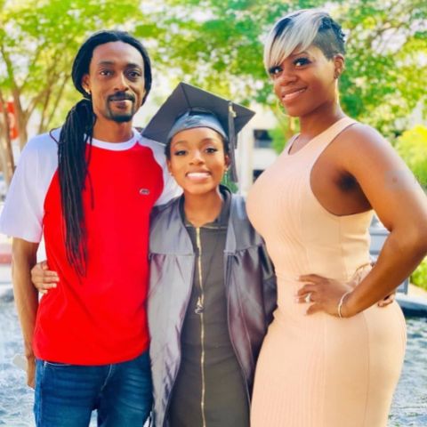 Zion Quari Barrino with her mother and father