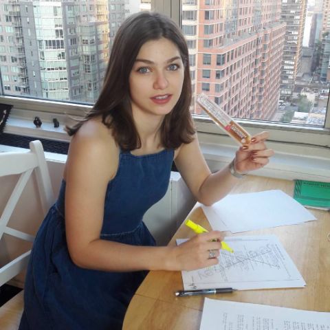 Catharine Daddario is a millionaire actress