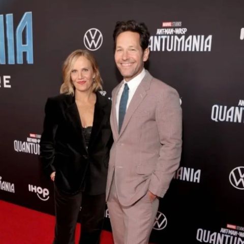Julie Yaeger with her hubby, Paul Rudd during an event