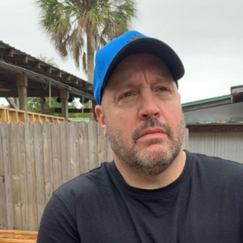 Janet Knipfing's son, Kevin James is a multi-millionaire actor
