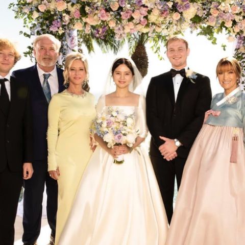 Kristopher Steven Keach with his family during his wedding
