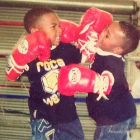 Zion Shamaree Mayweather with his brother during their childhood
