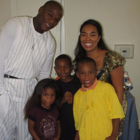 Zion Shamaree Mayweather with his parents and siblings when they were young
