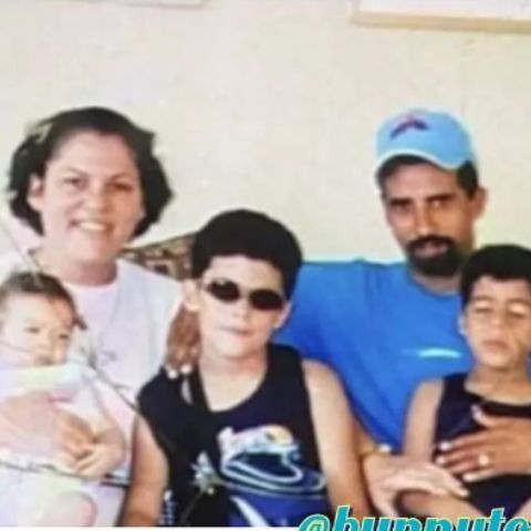 Toddler Bysael Martínez Ocasio with his parents and brother
