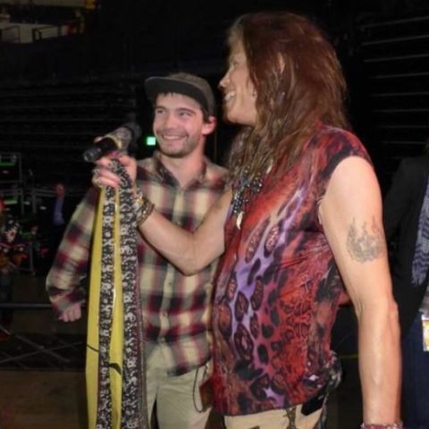 Taj Monroe Tallarico with his father, Steven Tyler during his live show
