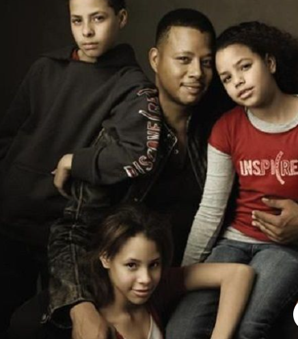 Terrence Howard Giving A Pose With His Kids From His First Marriage With Lori McCommas